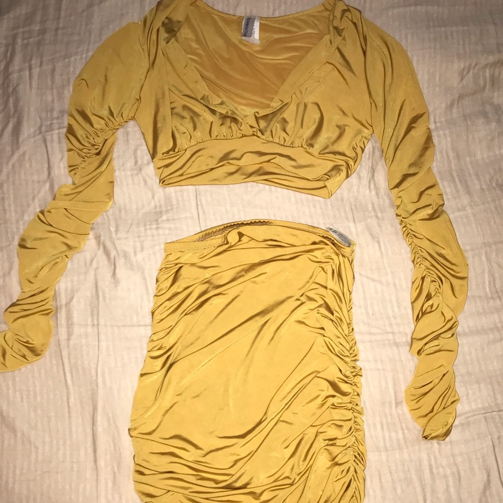 2 piece set never worn
